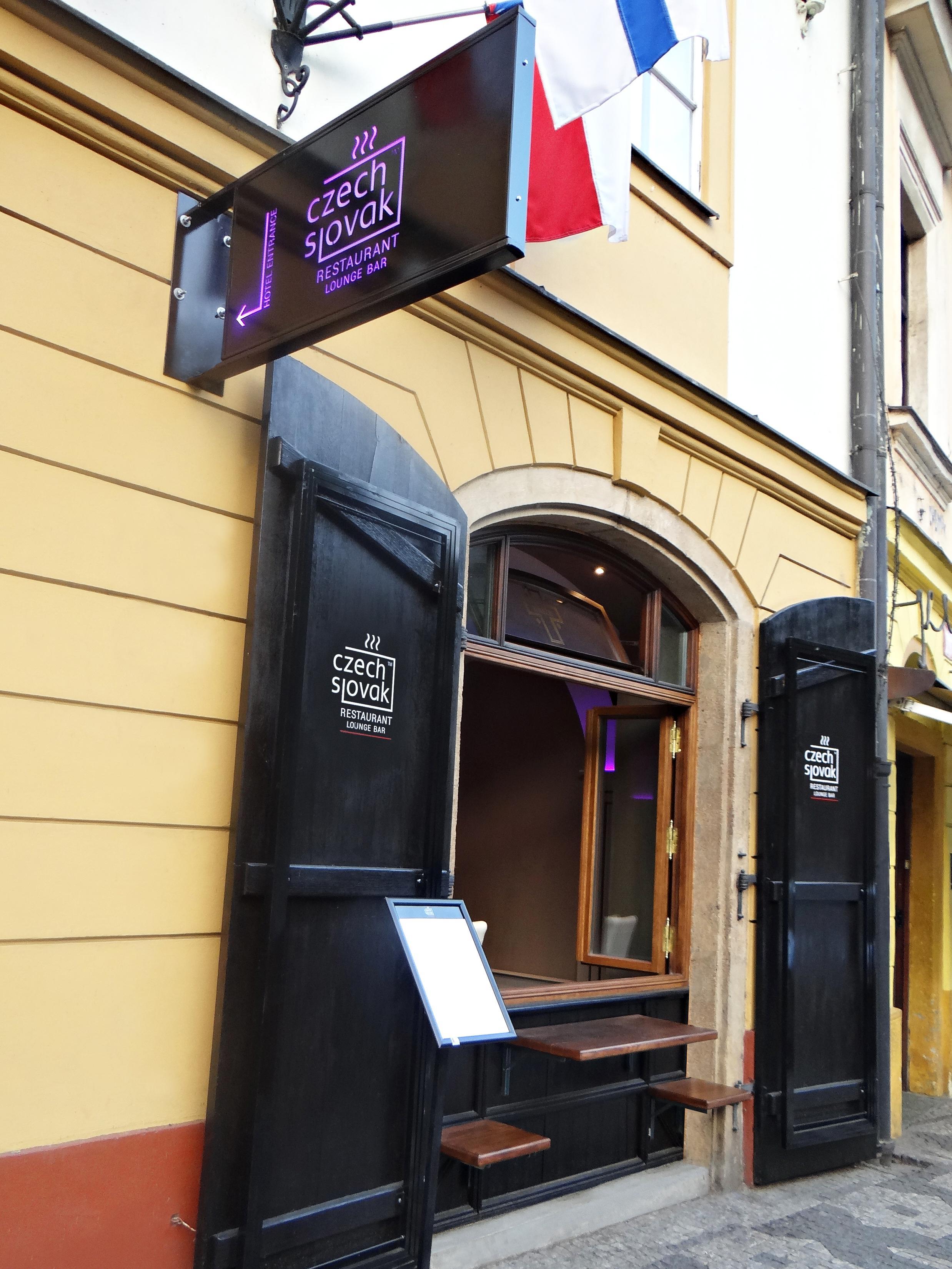 Hotel U Krize Πράγα Εξωτερικό φωτογραφία