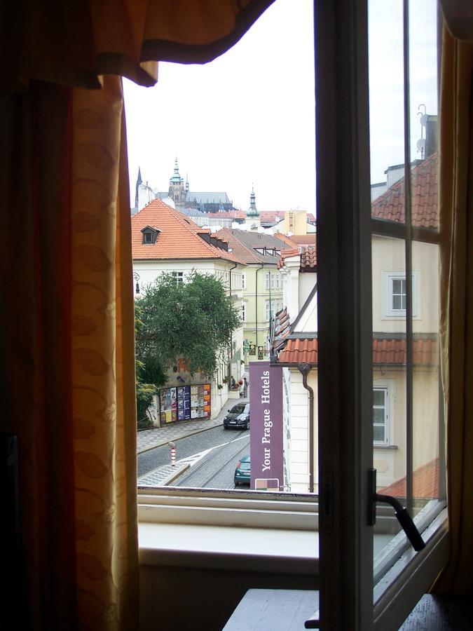 Hotel U Krize Πράγα Εξωτερικό φωτογραφία