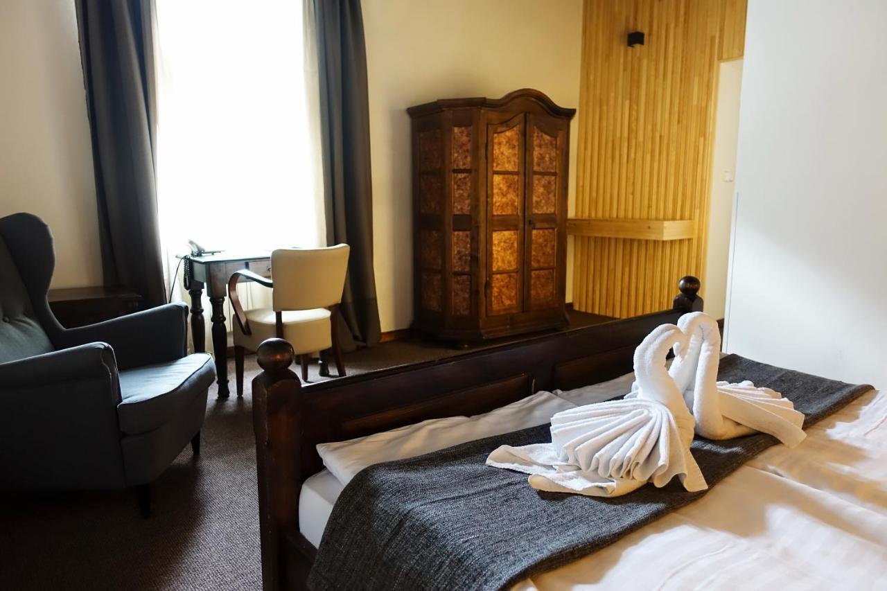 Hotel U Krize Πράγα Εξωτερικό φωτογραφία